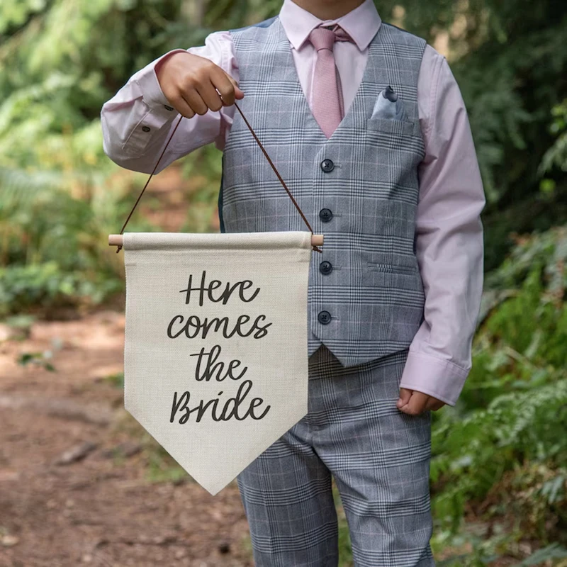 Wedding Ceremony Supply - Here Comes The Bride Banner Ring